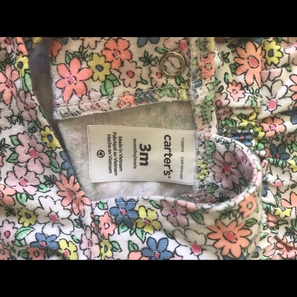 Floral baby romper - Picture 3 of 3